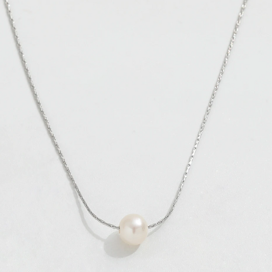 The June Necklace in Silver