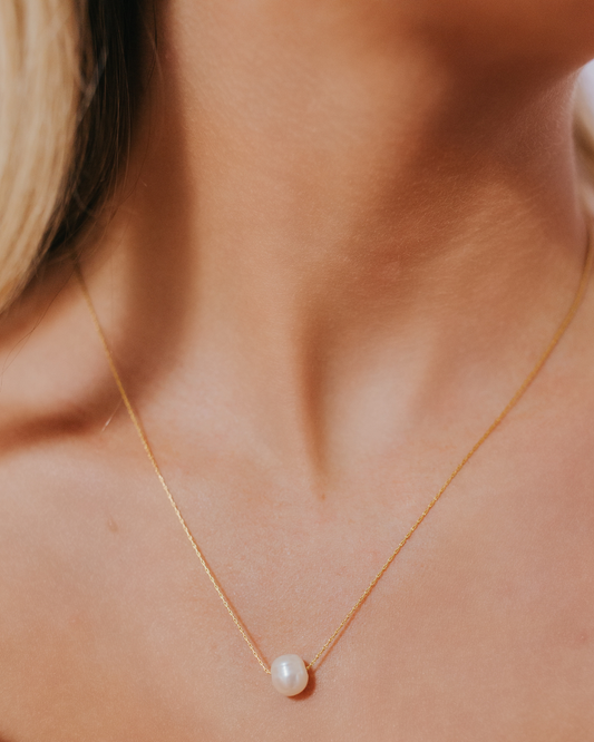 The June Necklace in Gold
