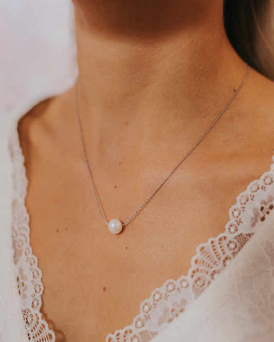 The June Necklace in Silver