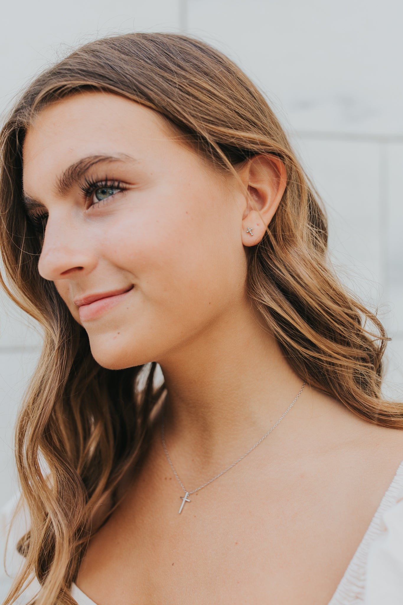 The Cross Necklace in Silver