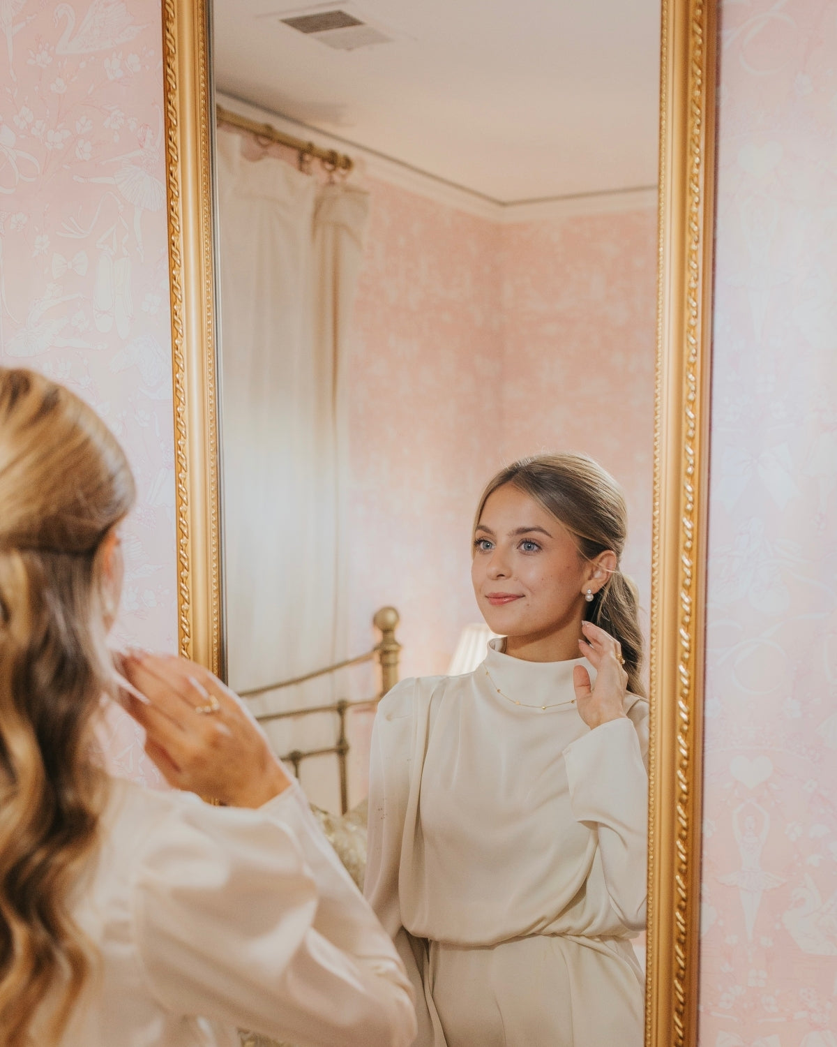 The Molly Pearl Studs in Silver
